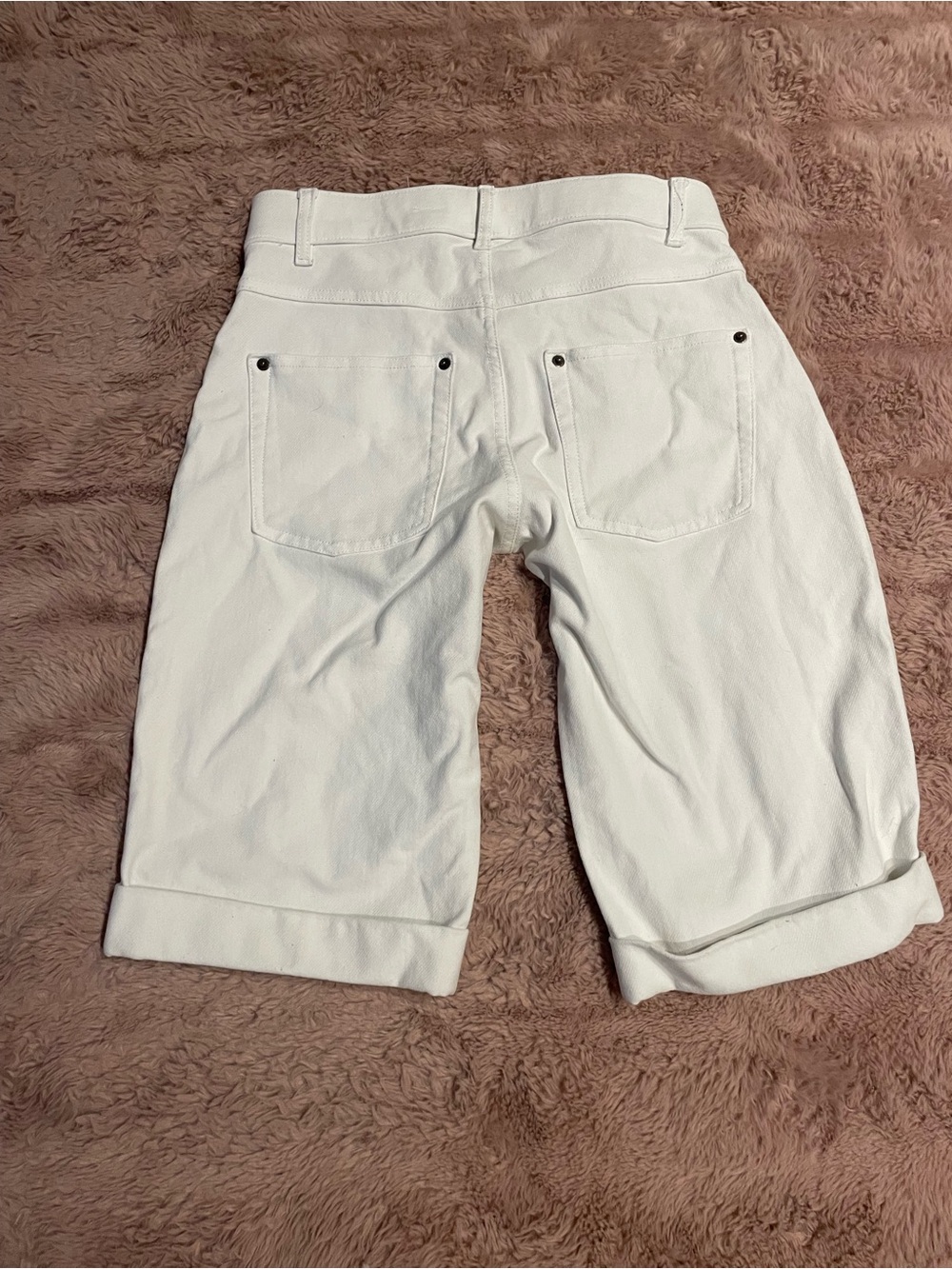Woman’s White Cotton Blend Knee-Length Shorts - Picture 3 of 3